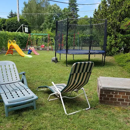 Bed & Breakfast Villa-negra Retro Panzio 3*